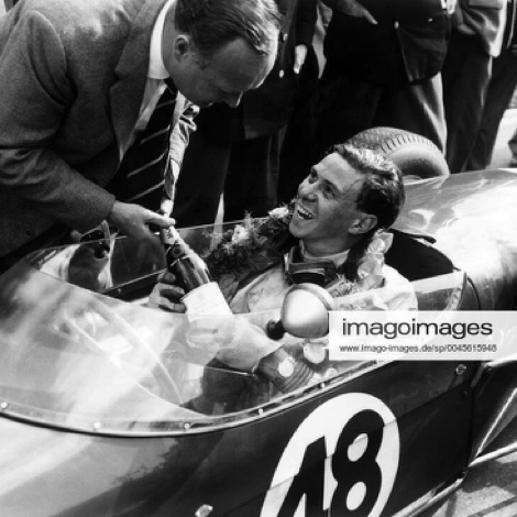 Champagne pour Jimmy à Brands Hatch pour le Trophée du Kentish 100